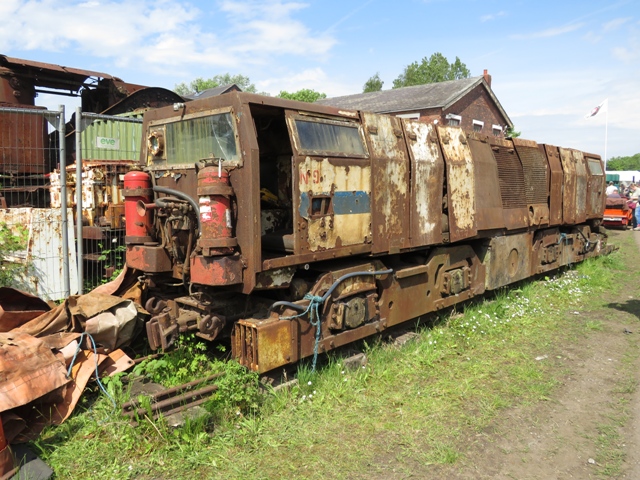 9  (Hunslet Engine Co 9227/1986)